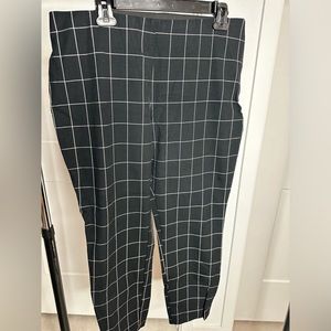 A New Day Women’s Black and White Plaid Pants Size 16 Side Zipper